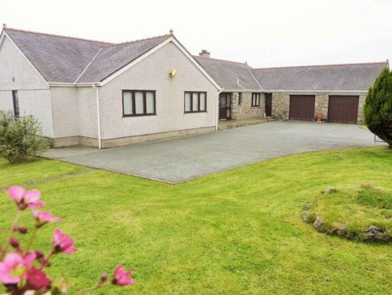 5 Bedroom Detached